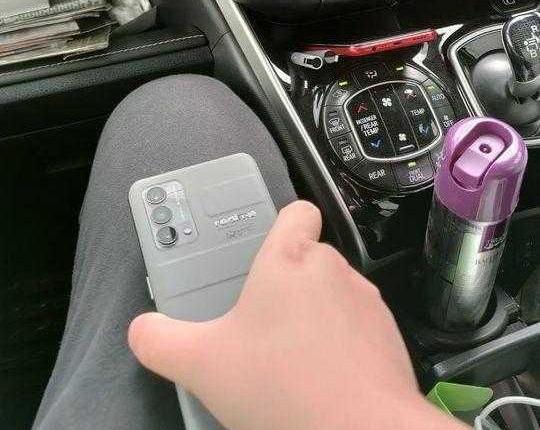 Realme GT Master Edition показали на Facebook раньше времени